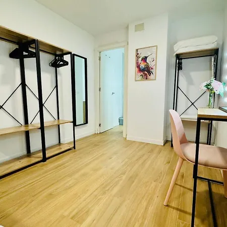 Ori B & Spacious Flat Close To The Center Valencia