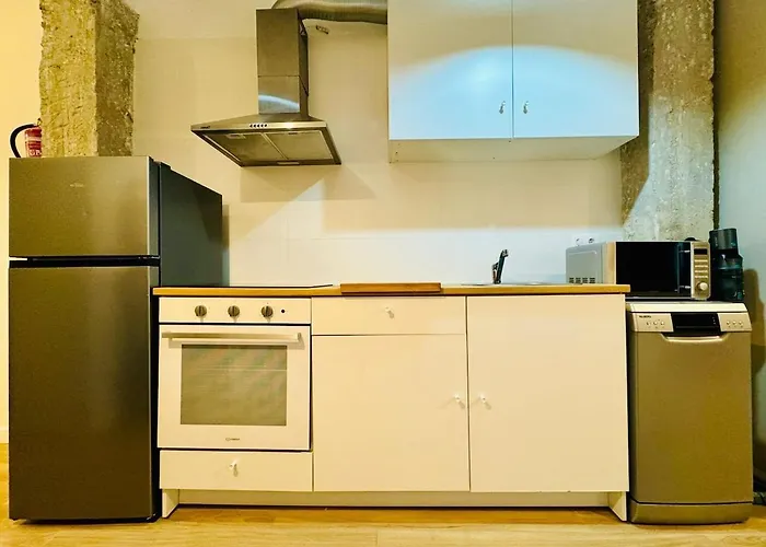 Ori B & Spacious Flat Close To The Center Appartamento Valenza