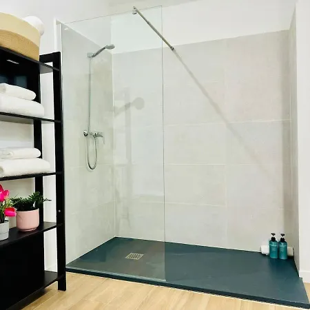 Apartmán Ori B & Spacious Flat Close To The Center *