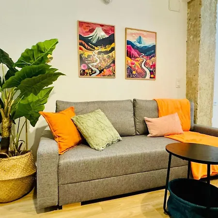 Ori B & Spacious Flat Close To The Center Apartmán *