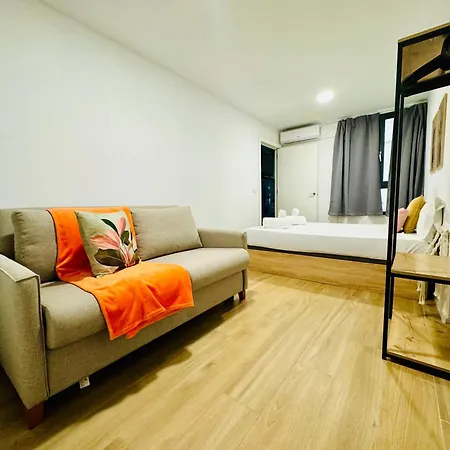 Ori B & Spacious Flat Close To The Center Apartmán *