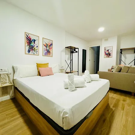 Ori B & Spacious Flat Close To The Center Apartmán *