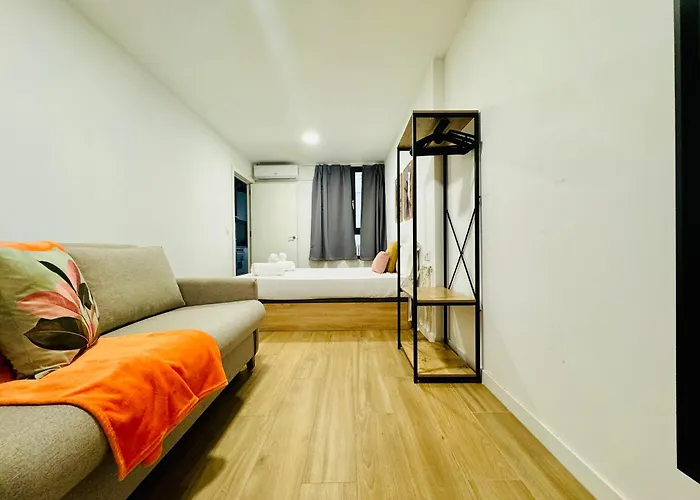 Lejlighed Ori B & Spacious Flat Close To The Center *